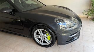 Porsche Panamera 2017 HYBRID-thumb-3