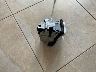 HYUNDAI i 20 ΚΛΕΙΔΑΡΙΑ ΗΛΕΚΤΡΙΚΗ ΜΑΓΝΗΤΙΚΗ ΕΜΠΡΟΣ ΔΕΞΙΑ ΣΥΝΟΔΗΓΟΥ 2014-2018