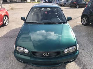 Toyota Corolla 2001 1.4-thumb-1
