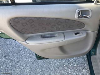 Toyota Corolla 2001 1.4-thumb-24
