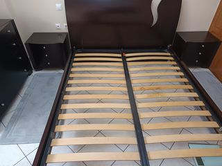 Σετ κρεβατοκάμαρας συρτάριερα και δύο κομοδίνα