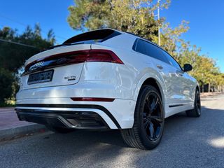 Audi Q8 2019 50Tdi,S-Line,Panorama,Αεροαναρτηση,Satin pearl,ΕΛΛΗΝΙΚΟ-thumb-1