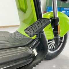 Τρίτροχη 2025 Ηλεκτρικό Τρίκυκλο 2+1 750.2 Τύπος VESPA STYLE-thumb-4