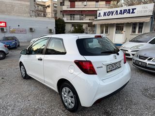 Toyota Yaris 2015 VVT-i Comfort-thumb-5