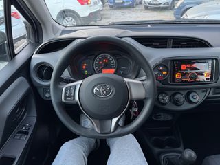 Toyota Yaris 2015 VVT-i Comfort-thumb-15