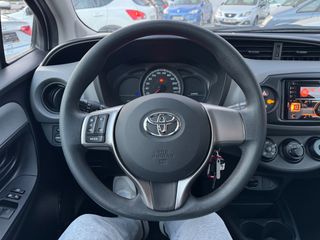Toyota Yaris 2015 VVT-i Comfort-thumb-20
