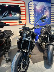 Yamaha MT-09 2026 EU5+-thumb-1