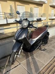 Piaggio Beverly 300 2016 300ie-thumb-1