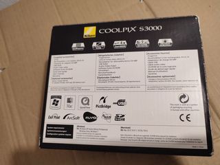 Nikon CoolPix s3000-thumb-2