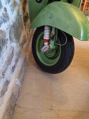Piaggio Vespa 1972 50s-thumb-10