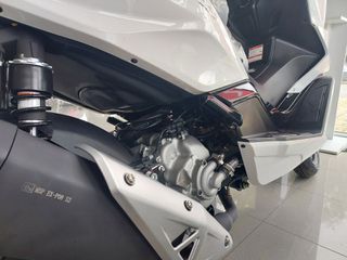 Morbidelli 2025 SC300 E5+-thumb-4