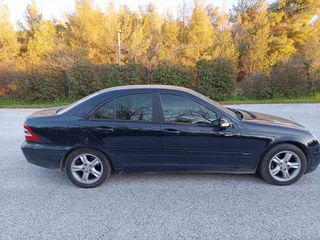 Mercedes-Benz C 200 2001