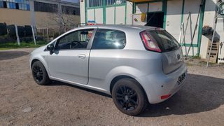 Fiat Grande Punto 2014-thumb-5