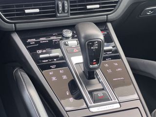 Porsche Cayenne 2020 COUPE E-HYBRID SPORT DESIGN PACK PORSCHE APPROVED-thumb-42