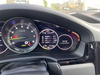 Porsche Cayenne 2020 COUPE E-HYBRID SPORT DESIGN PACK PORSCHE APPROVED-thumb-45