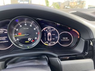 Porsche Cayenne 2020 COUPE E-HYBRID SPORT DESIGN PACK PORSCHE APPROVED-thumb-52