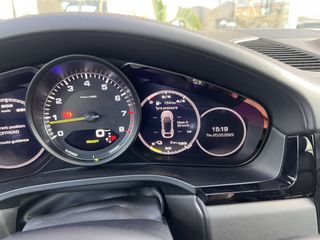 Porsche Cayenne 2020 COUPE E-HYBRID SPORT DESIGN PACK PORSCHE APPROVED-thumb-53