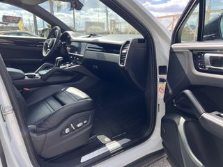 Porsche Cayenne 2020 COUPE E-HYBRID SPORT DESIGN PACK PORSCHE APPROVED-thumb-23