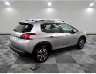 Peugeot 2008 2017 1.2 PURETECH 110 ALLURE-thumb-3