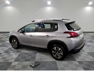 Peugeot 2008 2017 1.2 PURETECH 110 ALLURE-thumb-4