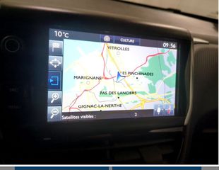 Peugeot 2008 2017 1.2 PURETECH 110 ALLURE-thumb-8