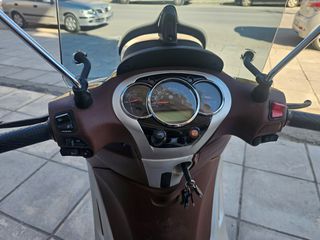 Piaggio Beverly 300 2018 ABS-ASR-!!-thumb-15