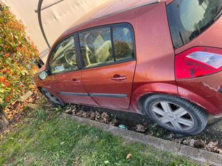Renault Megane 2005 1,4 MONO ΓIA ΑΝΤΑΛΛΑΚΤΙΚΑ