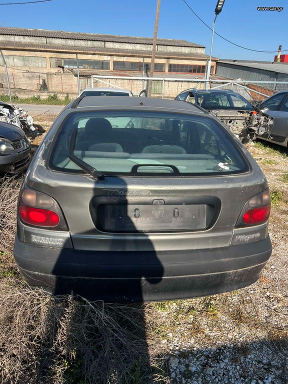 Renault Megane 1999 1,4 energy 8v ΜΟΝΟ ΓΙΑ ΑΝΤΑΛΛΑΚΤΙΚΑ