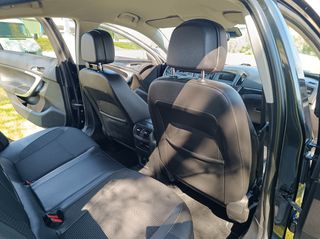 Opel Insignia 2014-thumb-16