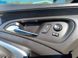 Opel Insignia 2014-thumb-23