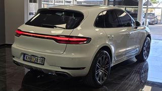 Porsche Macan 2017 2.0-thumb-32