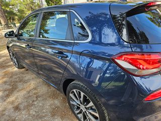 Hyundai i 30 2017 1.6 CRDI BLUE COMFORT FULL!-thumb-3