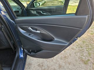 Hyundai i 30 2017 1.6 CRDI BLUE COMFORT FULL!-thumb-11