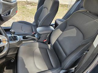 Hyundai i 30 2017 1.6 CRDI BLUE COMFORT FULL!-thumb-13