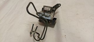 Σετ εγκεφάλου και αντλία ABS από Toyota Yaris - 44540-0D280