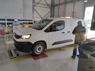 Peugeot Partner 2019-thumb-3