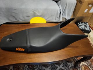 Σέλα για super duke 990