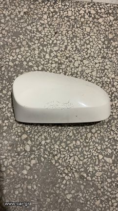 TOYOTA AYGO 2014-2020 ΓΝΗΣΙΟ ΚΑΠΑΚΙ ΚΑΘΡΕΠΤΗ 879450h040A0