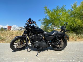 Harley Davidson Iron 883 2010 Black edition-thumb-1