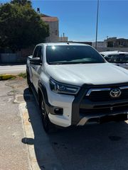 Toyota Hilux 2021