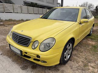 Mercedes-Benz E 220 2003-thumb-2