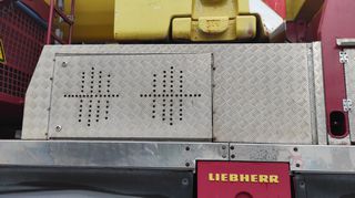 Γερανοί Liebherr 1996 LTM10-70-thumb-29