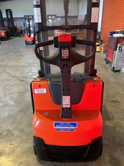 Toyota 2015 SWE200D-thumb-5