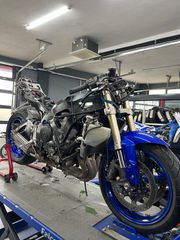 Suzuki GSX-R 600 '07-thumb-2