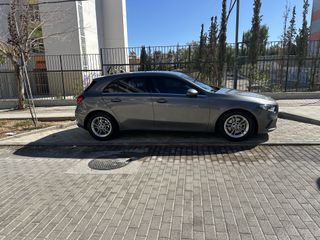 Mercedes-Benz A 200 2018 .