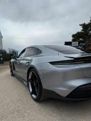 Porsche Taycan 2022 TURBO S CARBON-thumb-4