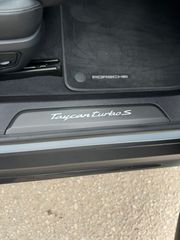 Porsche Taycan 2022 TURBO S CARBON-thumb-11