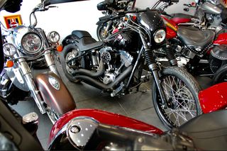 Harley Davidson Softail 2012 blacklineΑπό 13.900€ → τώρα 12.500€ με Win-Win Deals – Η Επι