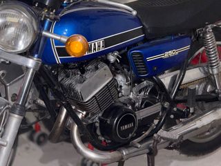 Yamaha RD 250 1974 352-thumb-2