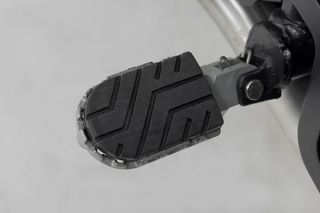 SW-MOTECH ION αναδιπλούμενα μαρσπιέ για BMW R1200/1250 – Ανοξείδωτο ατσάλι-thumb-1